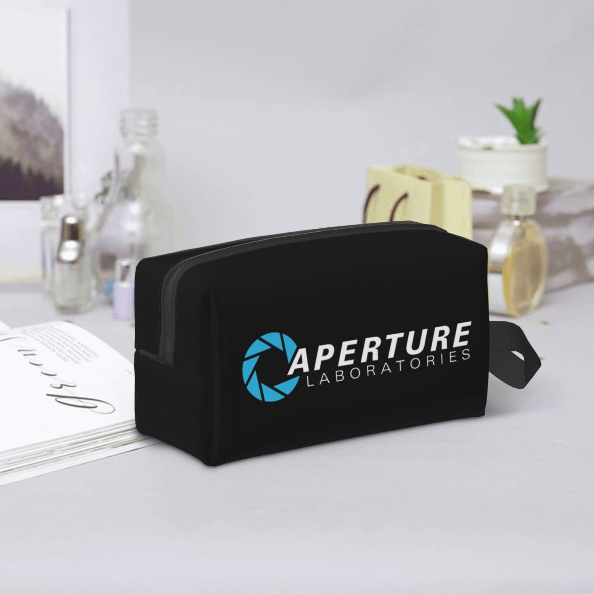 Aperture Science Laboratories  - Beauty Lab Makeup 评论和价格